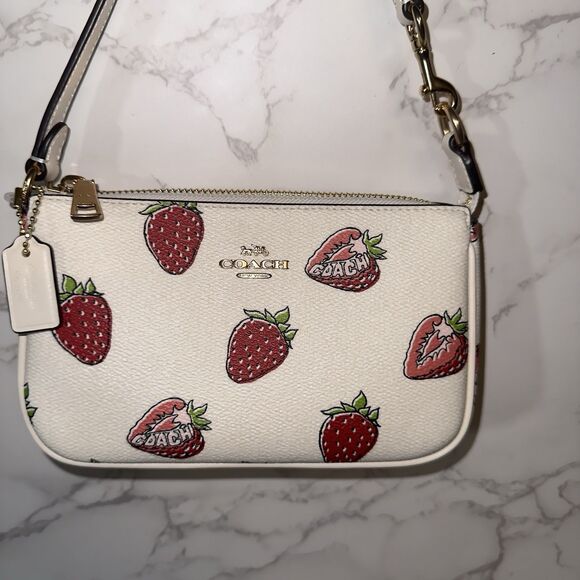 NWT Coach Nolita 19 Leather Shoulder Bag With Strawberry Print CAL25 - Picture 4 of 6